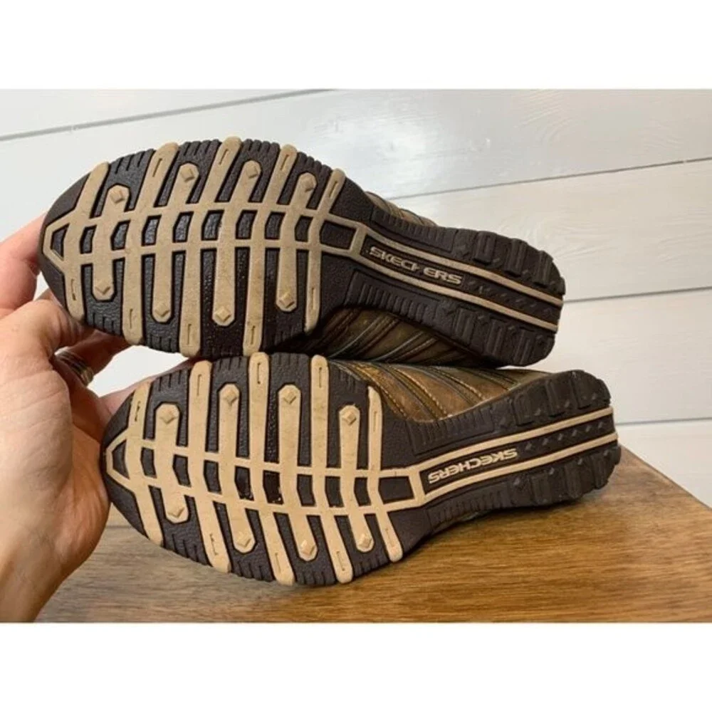 Sketchers Athleisure Shoes Size 6
